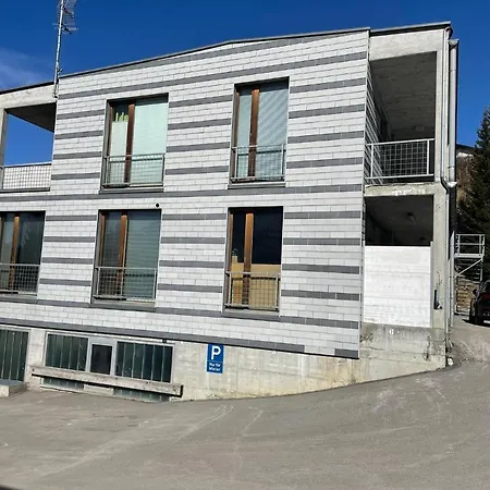 2 Apartment *